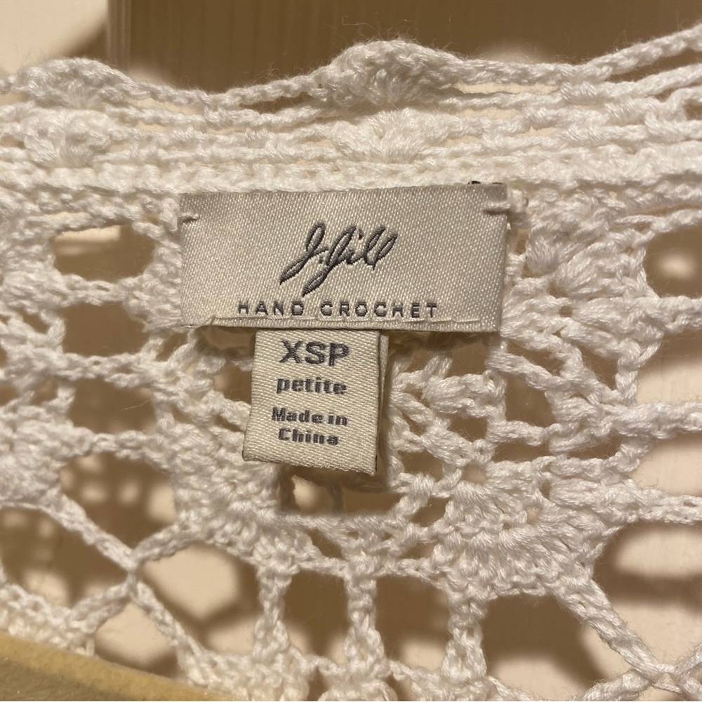 Beautiful Crochet Sweater XSP - Picture 3 of 4